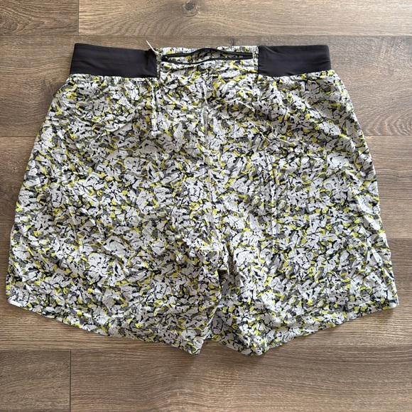 REI Swiftland men’s running shorts Medium 7” - Picture 2 of 4